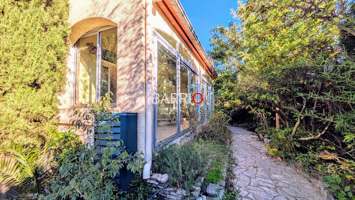 Maison à LAROQUE-DES-ALBERES