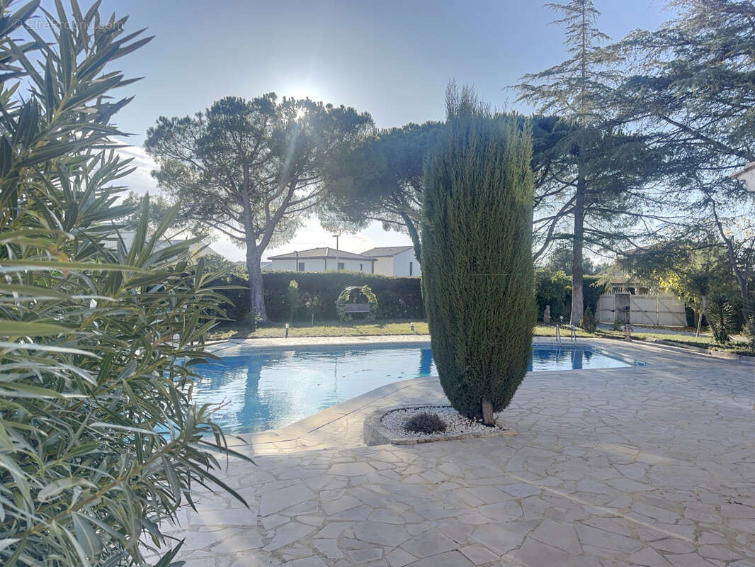 Maison à SAINT-JEAN-DE-VEDAS