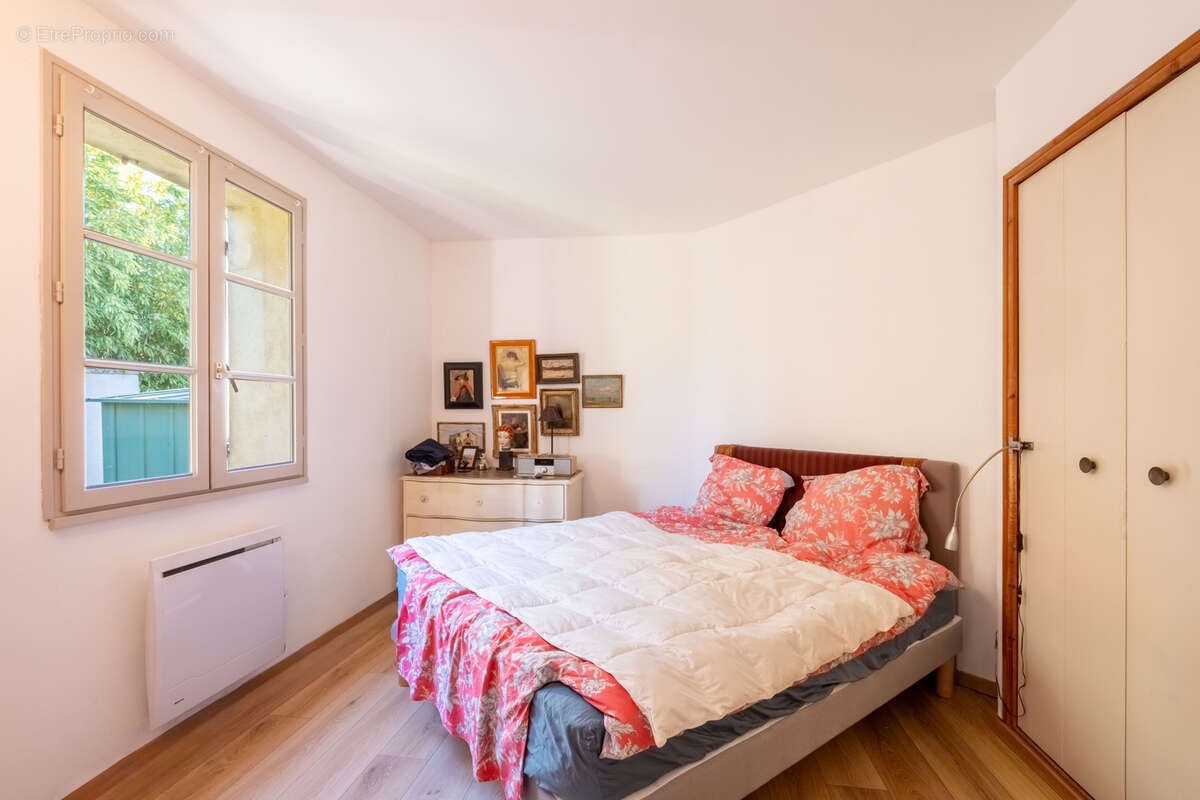 Maison à L&#039;ISLE-SUR-LA-SORGUE