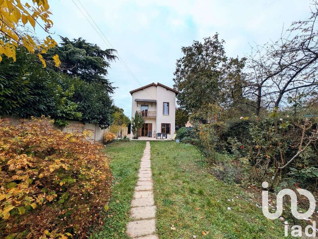 Photo 3 - Maison à LA FRETTE-SUR-SEINE