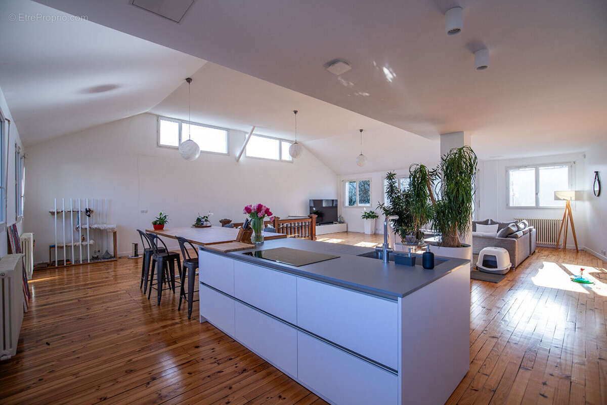 Maison Chatenay Malabry 7 pièce(s) 403.7 m2 - photo 6