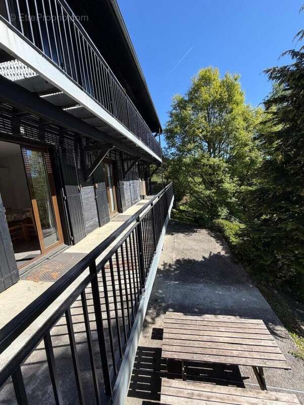   - Maison à PRADES