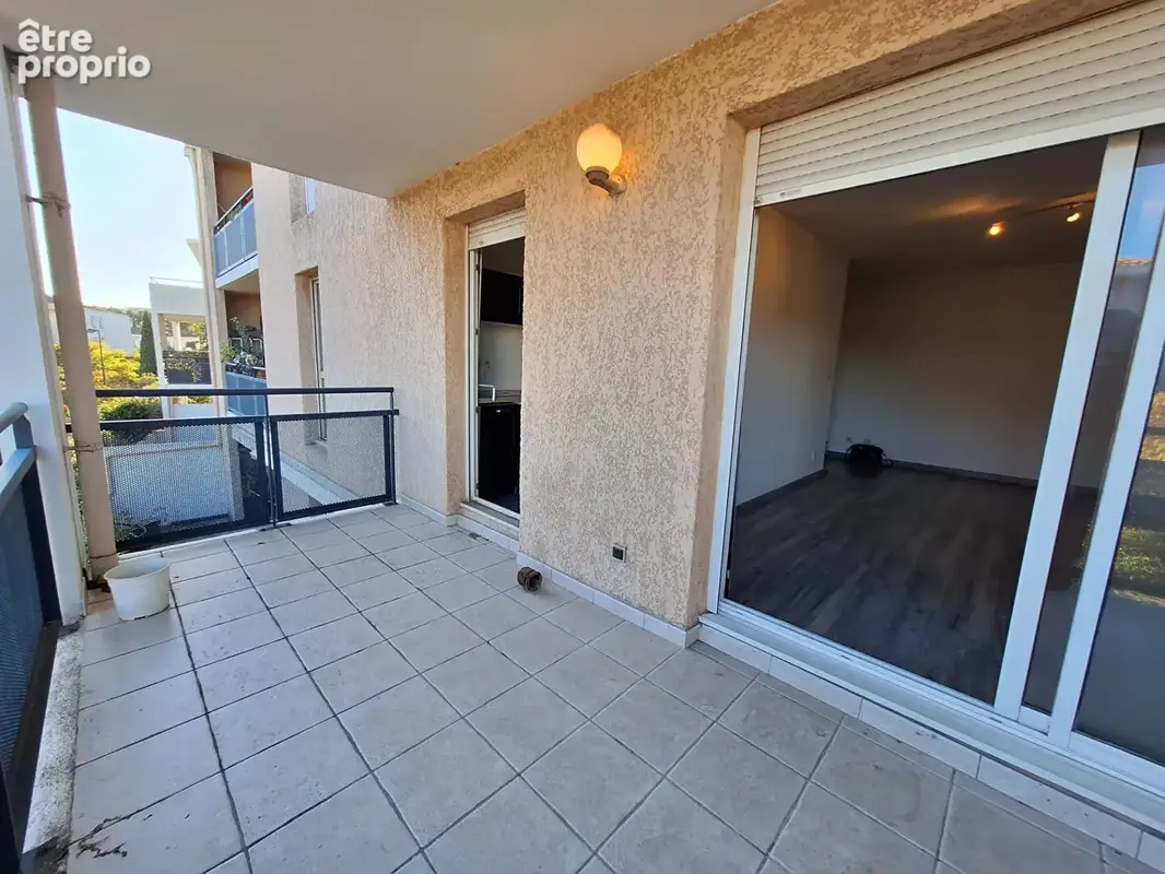 Aix La Duranne Appartement  T2 avec terrasse - photo 2