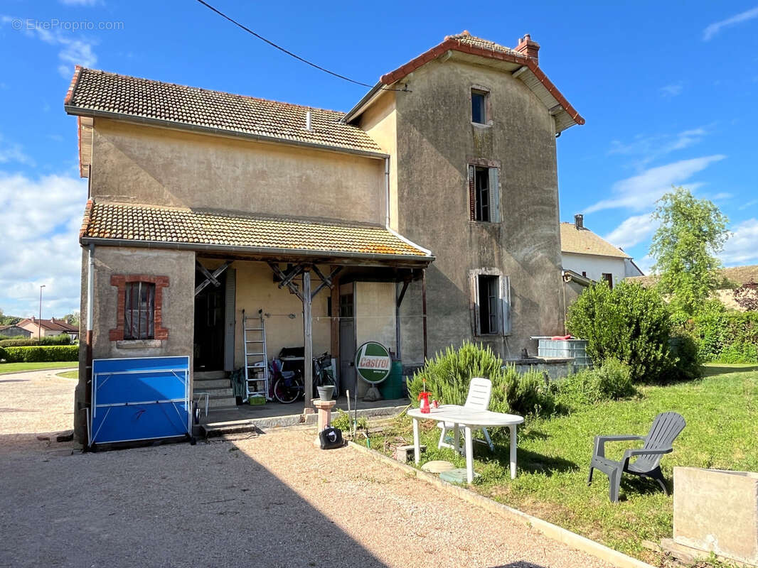 Maison à CUISERY