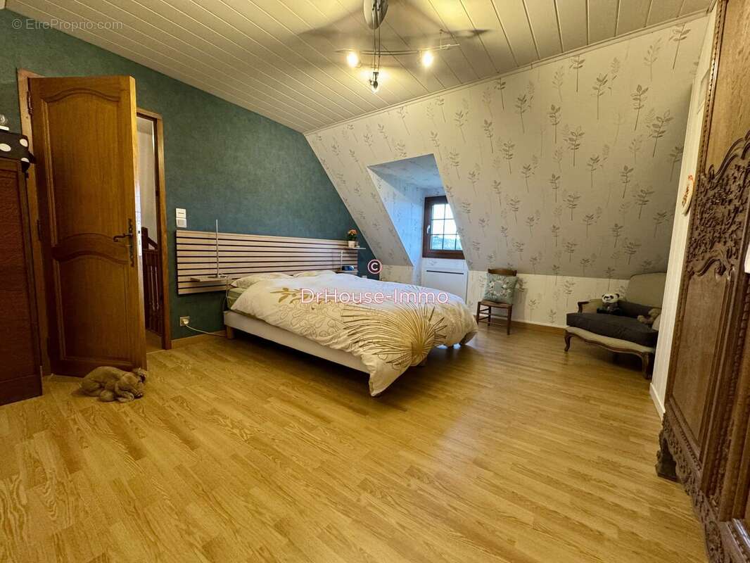 Maison à INTRAVILLE