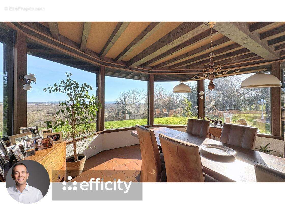 Maison à MONETAY-SUR-ALLIER