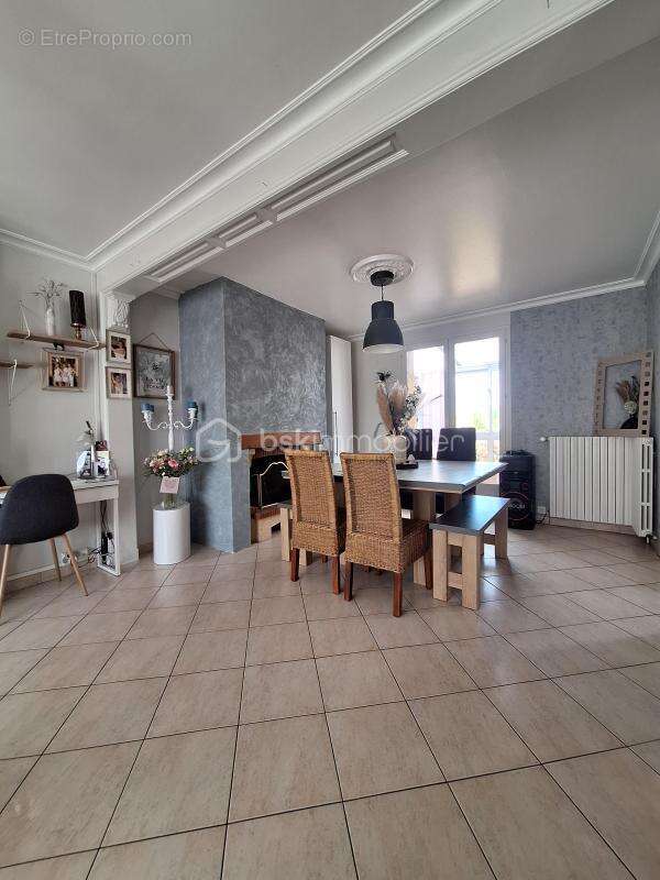 Maison à BALLAN-MIRE