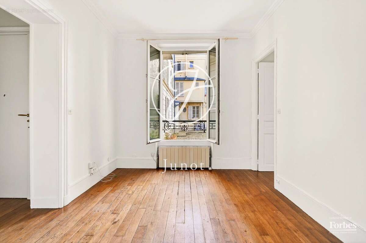 Appartement à VERSAILLES