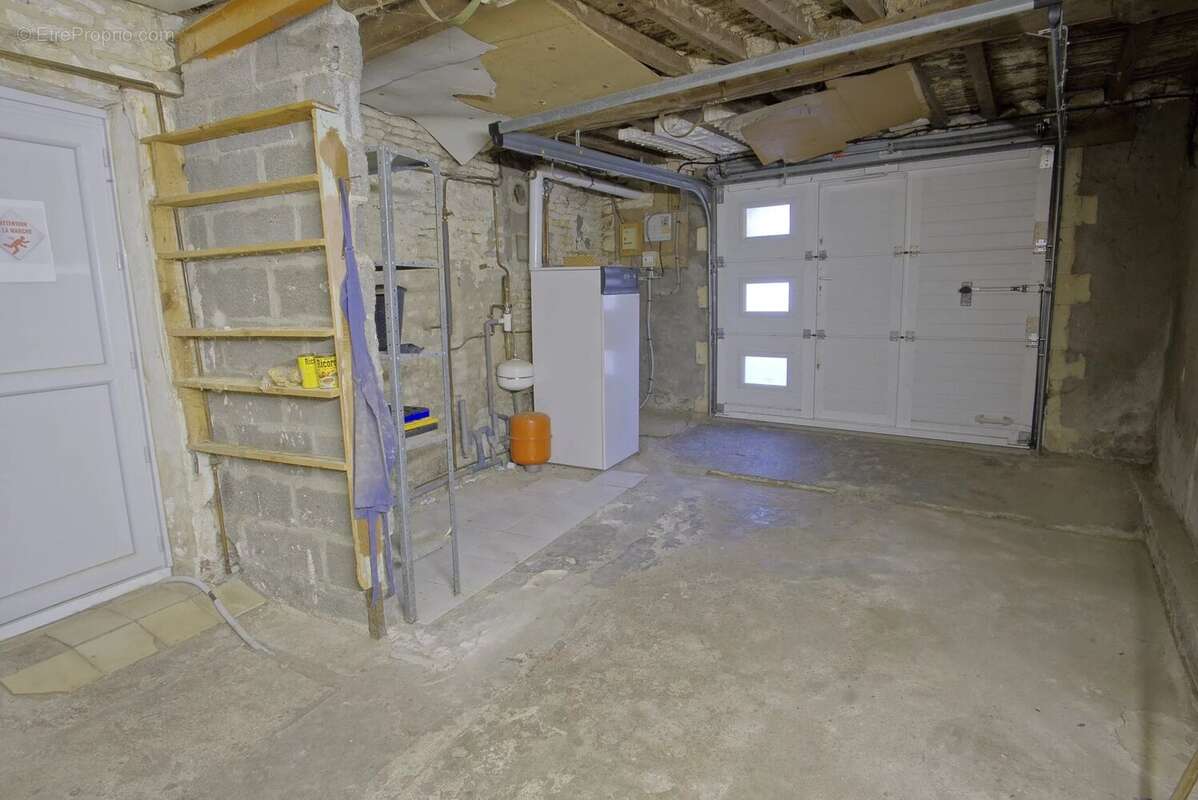 LANGRUNE SUR MER - Maison 104m² en pierre avec jardin & garage - photo 12