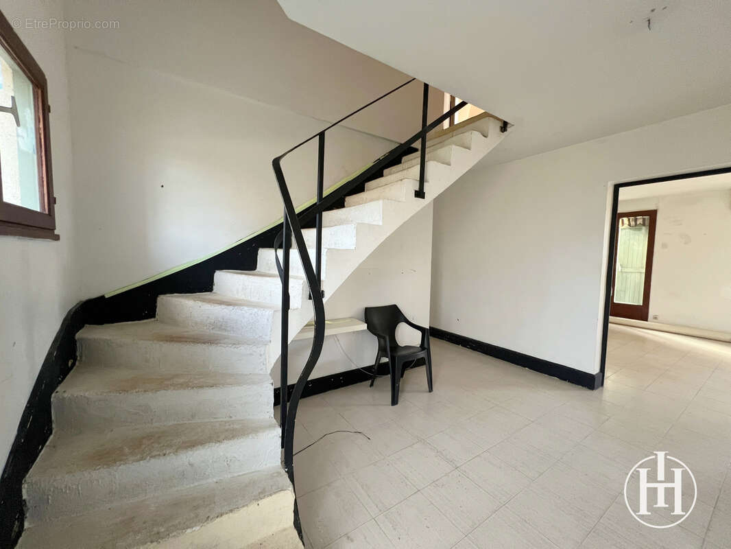 Maison à SAINT-AMAND-MONTROND