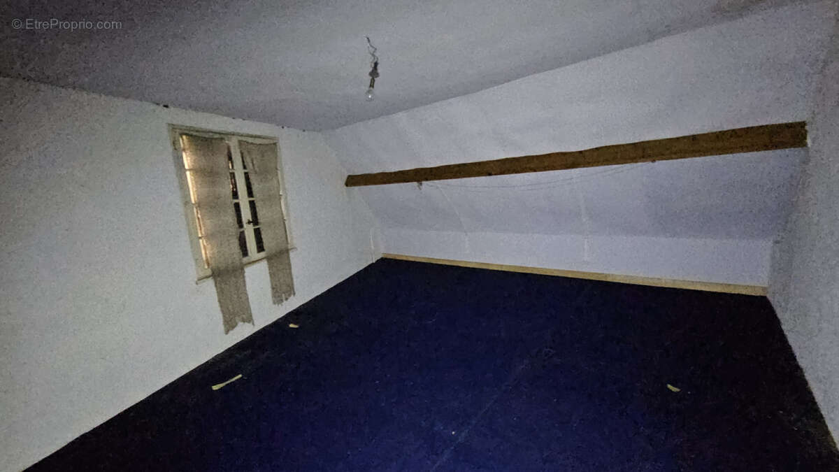 Maison à PRUNAY-LE-GILLON