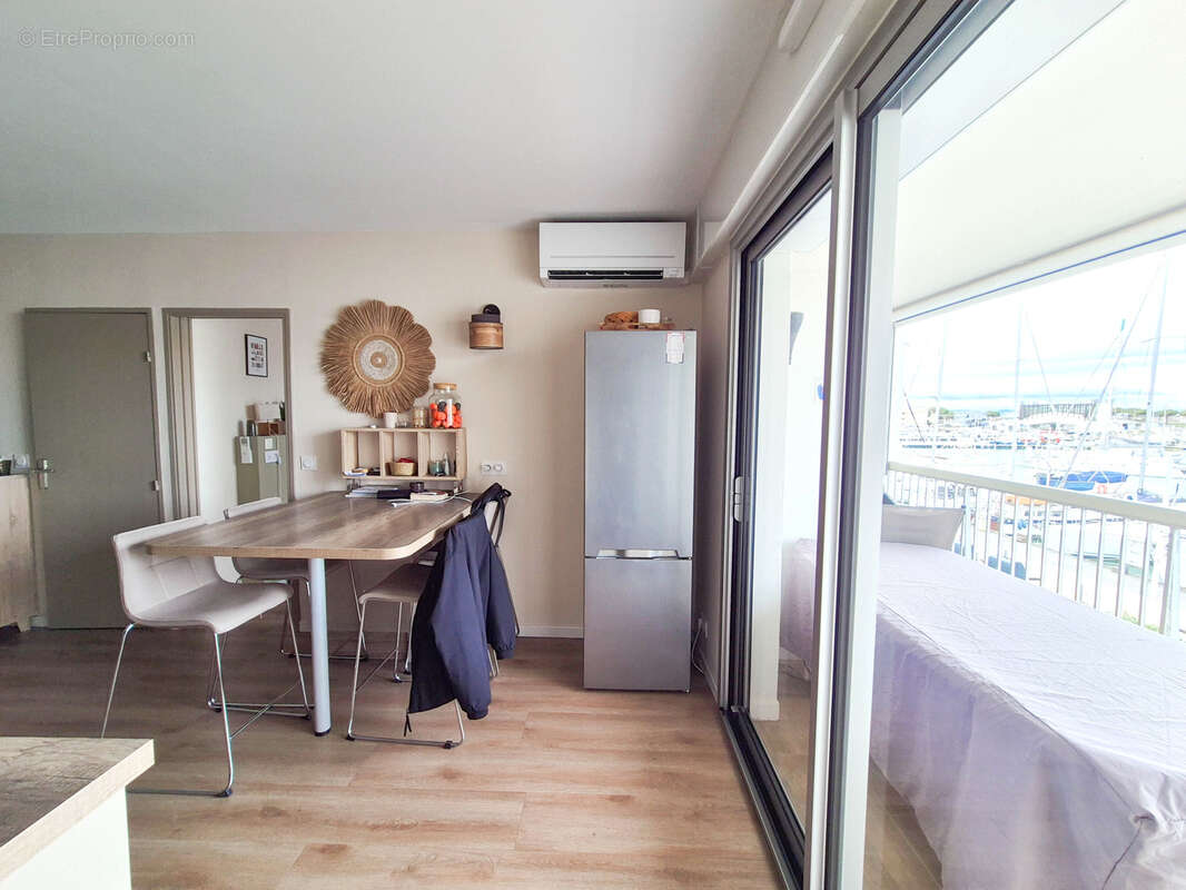 Appartement à MAUGUIO