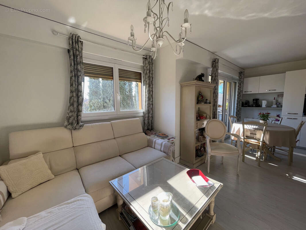 Appartement à FREJUS
