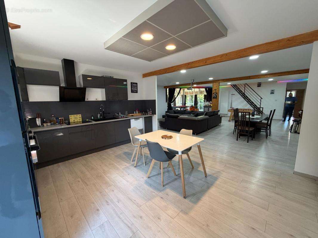 Plain-pied de 284m² de surface habitable - photo 8