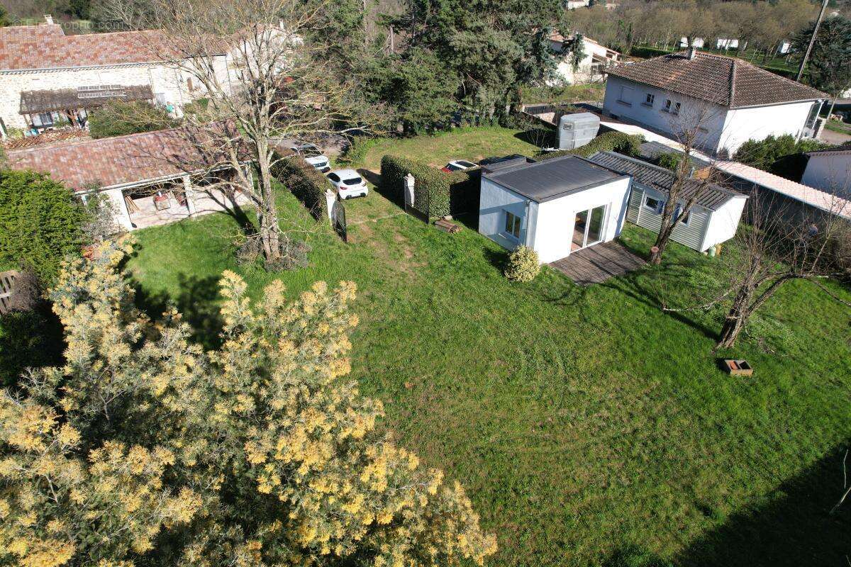 Maison à LAURAC-EN-VIVARAIS