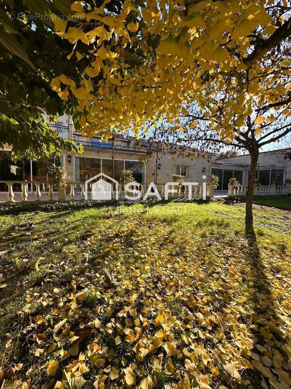 Photo 2 - Maison à MONTPEYROUX