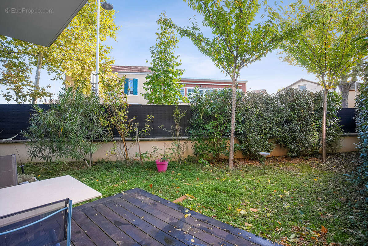 Appartement à NANTERRE