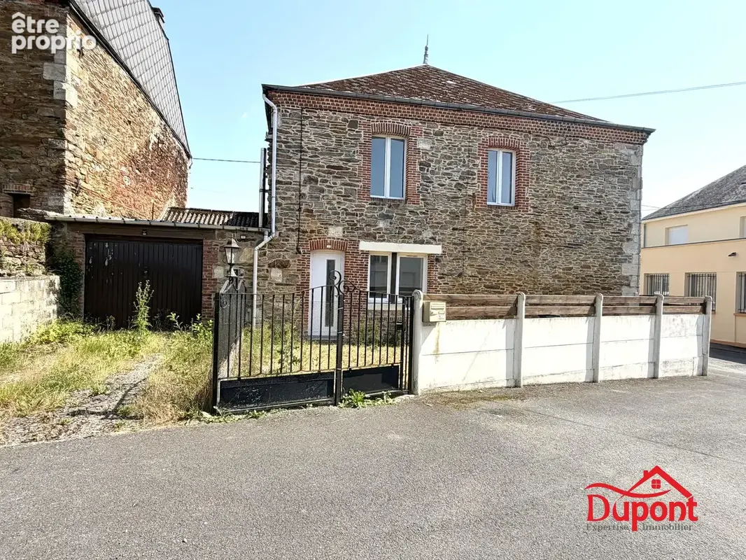 Maison à MAUBERT-FONTAINE