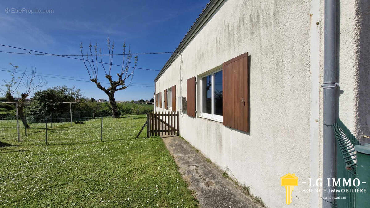 Ensemble de deux maisons, garage, terrain 1424 m2, aperçu estuaire - photo 38