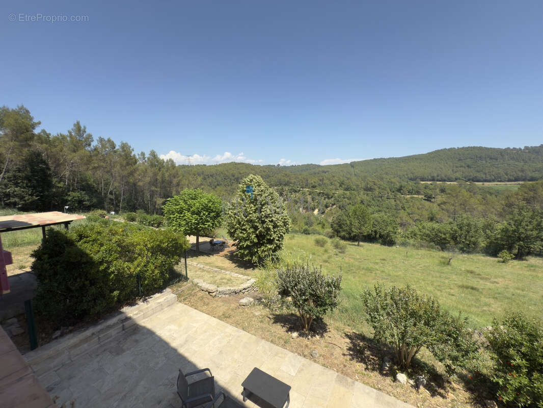 Maison à LORGUES