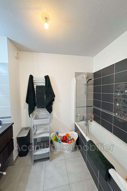 Appartement à LE CRES