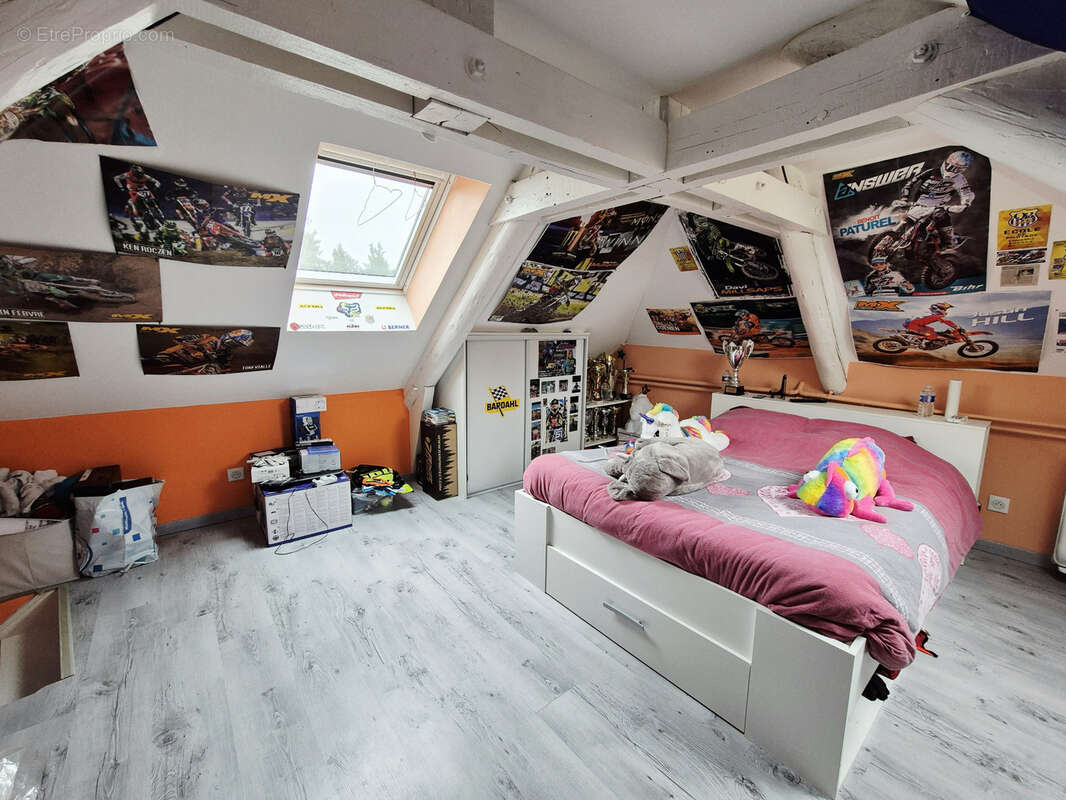 Maison à VILLESENEUX