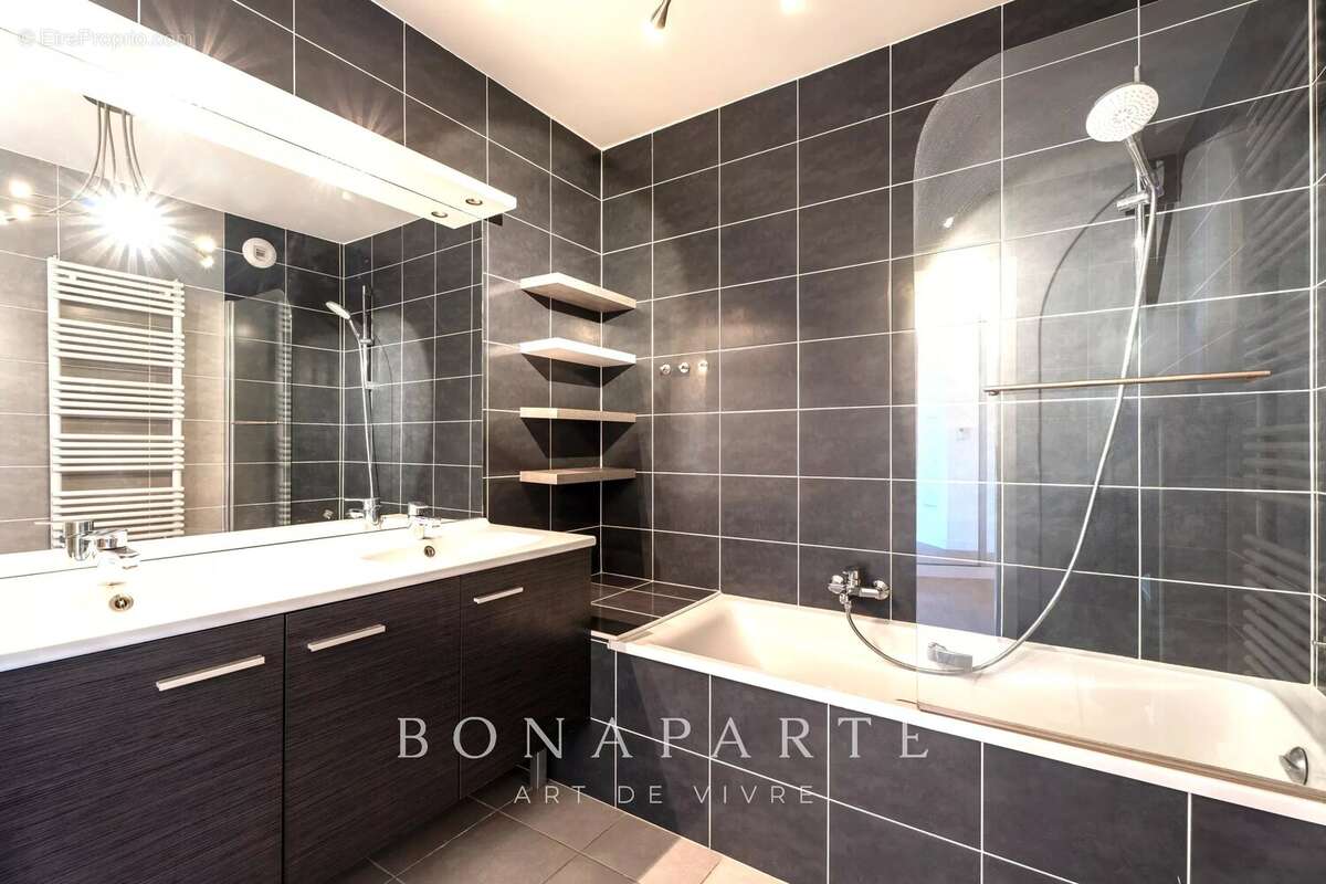 Appartement à FERNEY-VOLTAIRE
