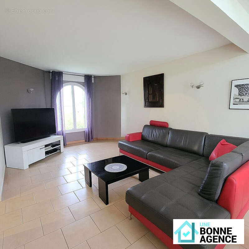 Maison à MONTLOUIS-SUR-LOIRE