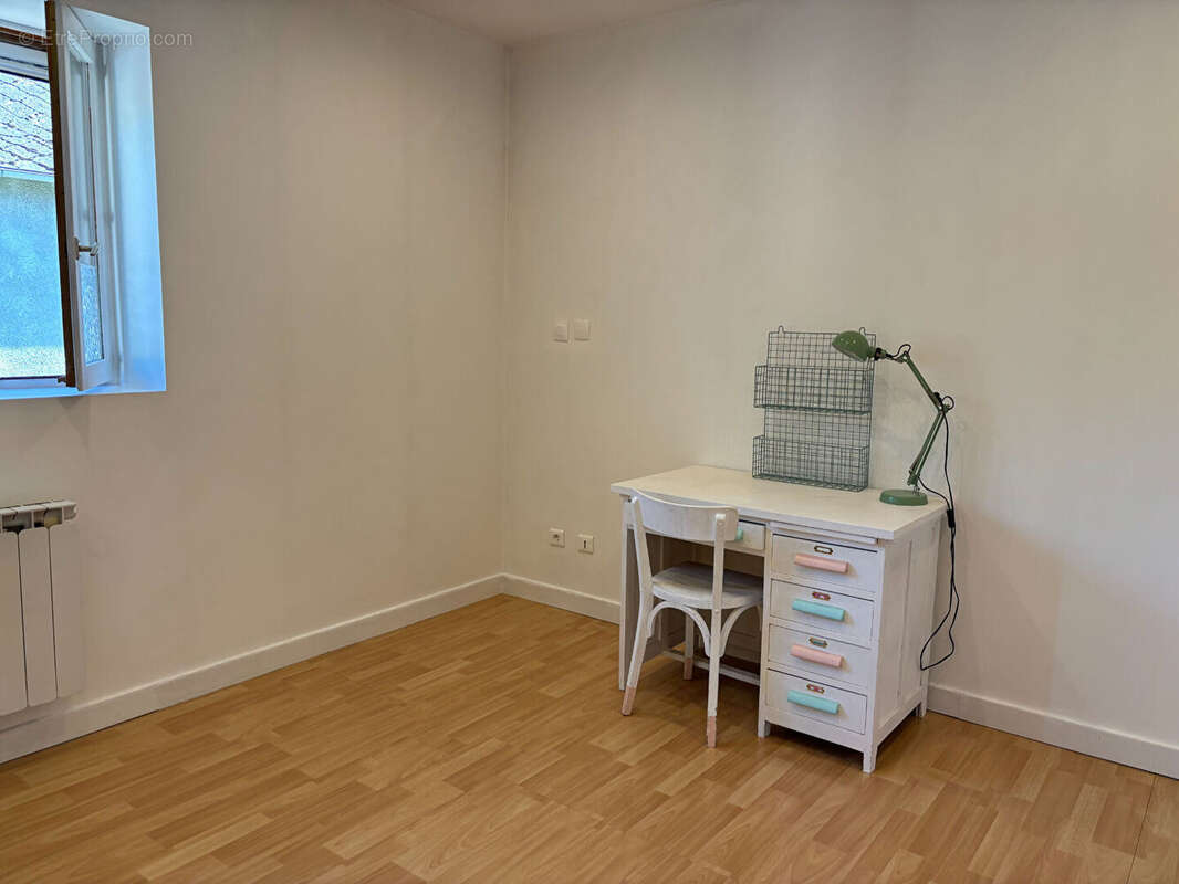 Maison à SAINT-GENIX-SUR-GUIERS