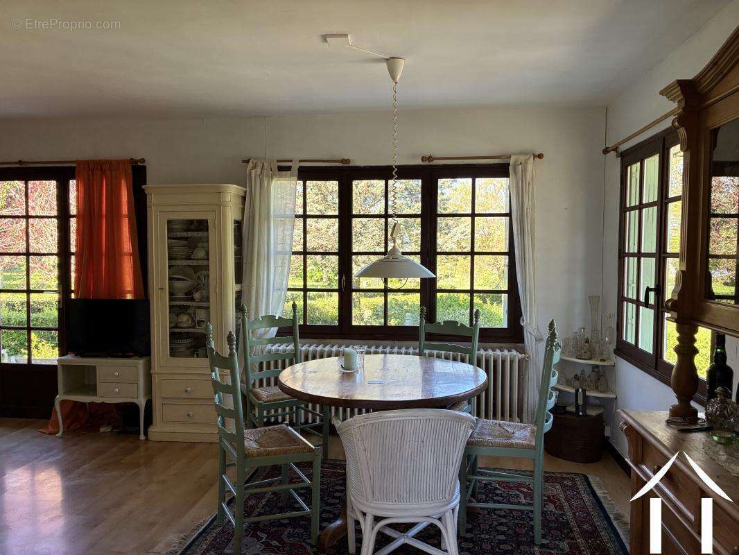 Maison à EPIRY