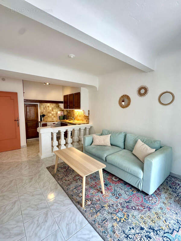 Appartement à LA COLLE-SUR-LOUP