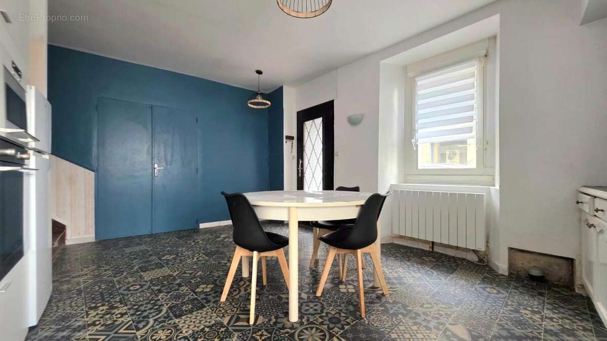 Maison à LOCMINE