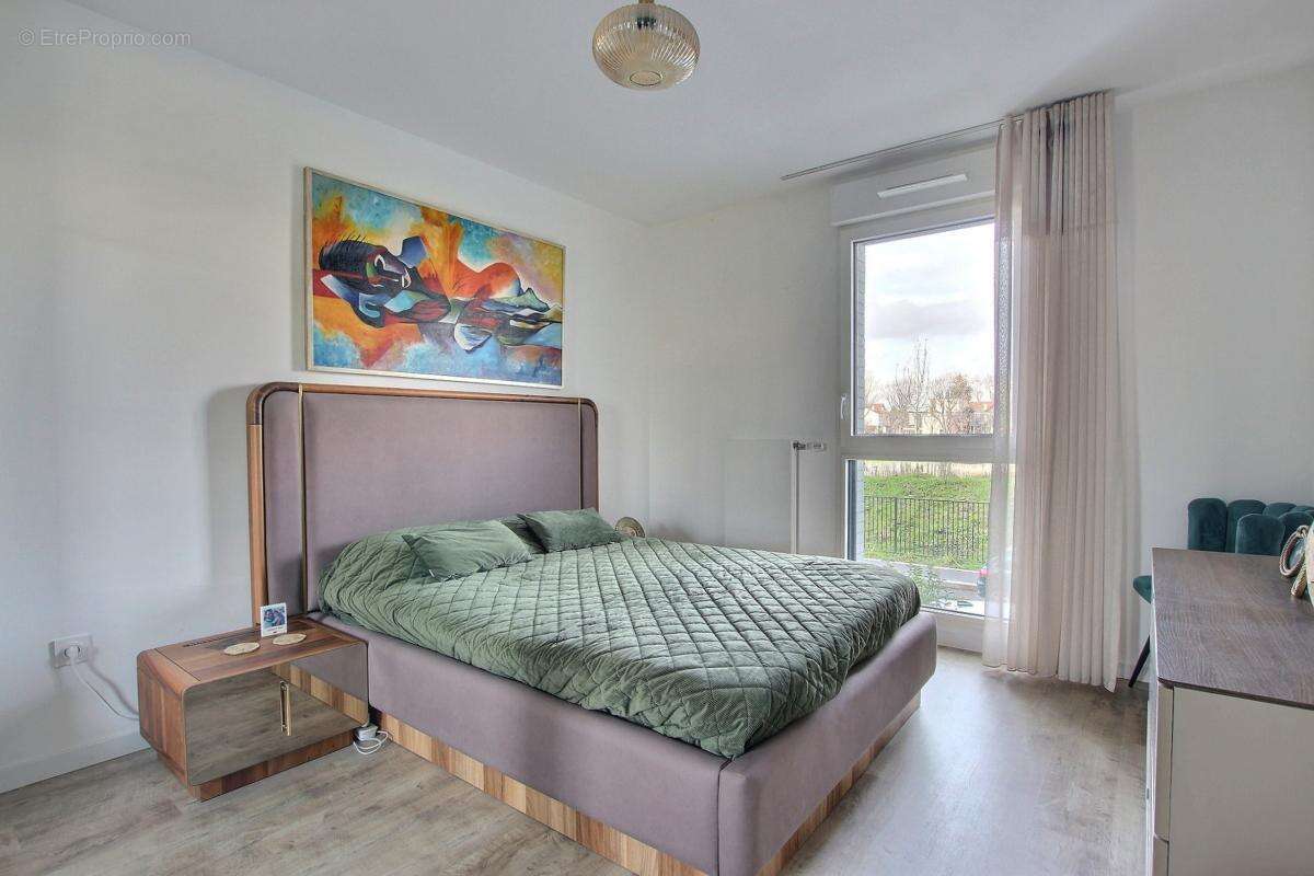 Appartement à BOIS-COLOMBES