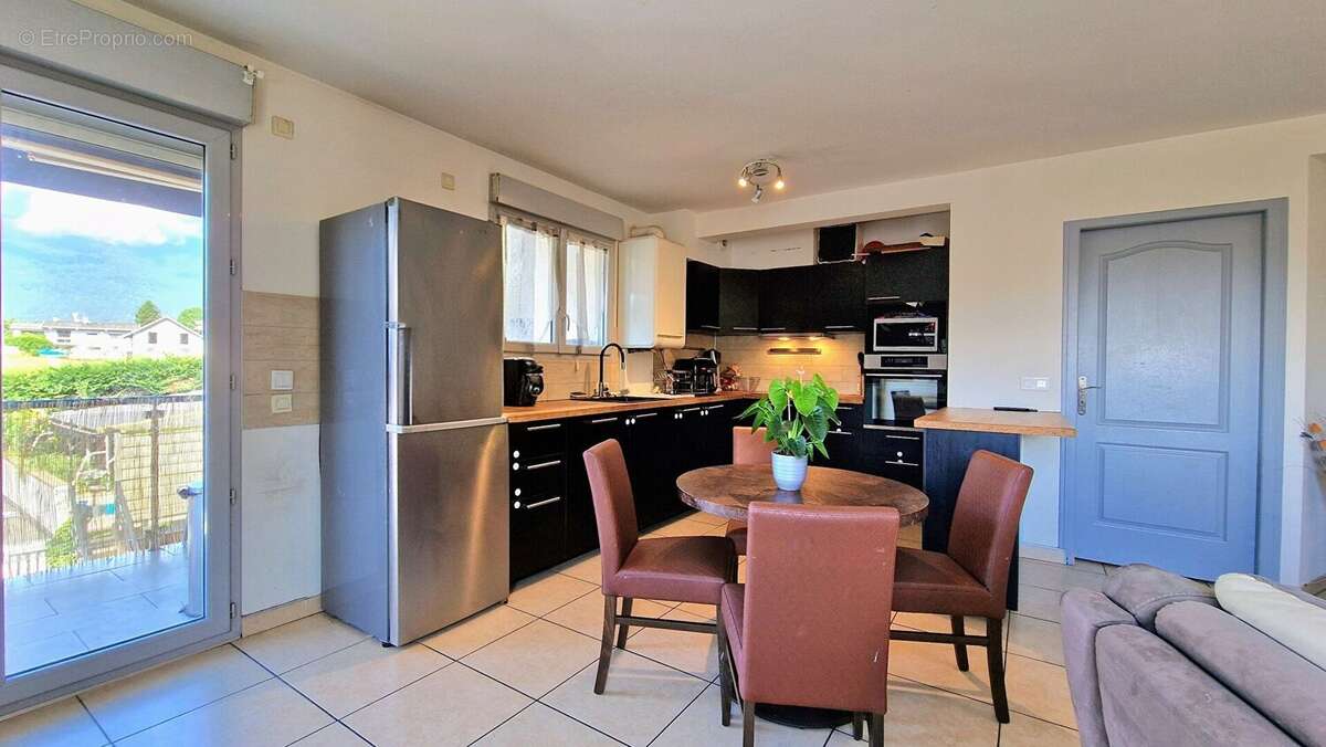 Appartement à VIVIERS-DU-LAC