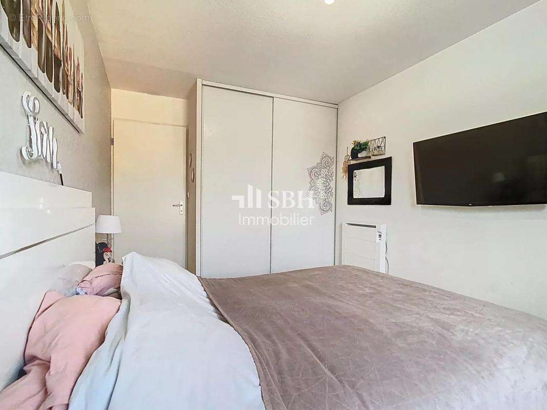 Appartement de type 3 avec balcon, piscine et stationnement - photo 6