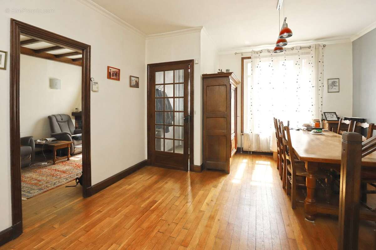 Maison à MONTREUIL