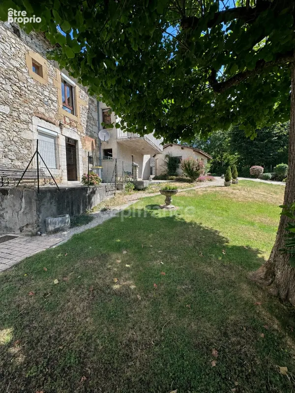 Maison à vendre 9 pièces POMMIERS LA PLACETTE (38) - photo 2