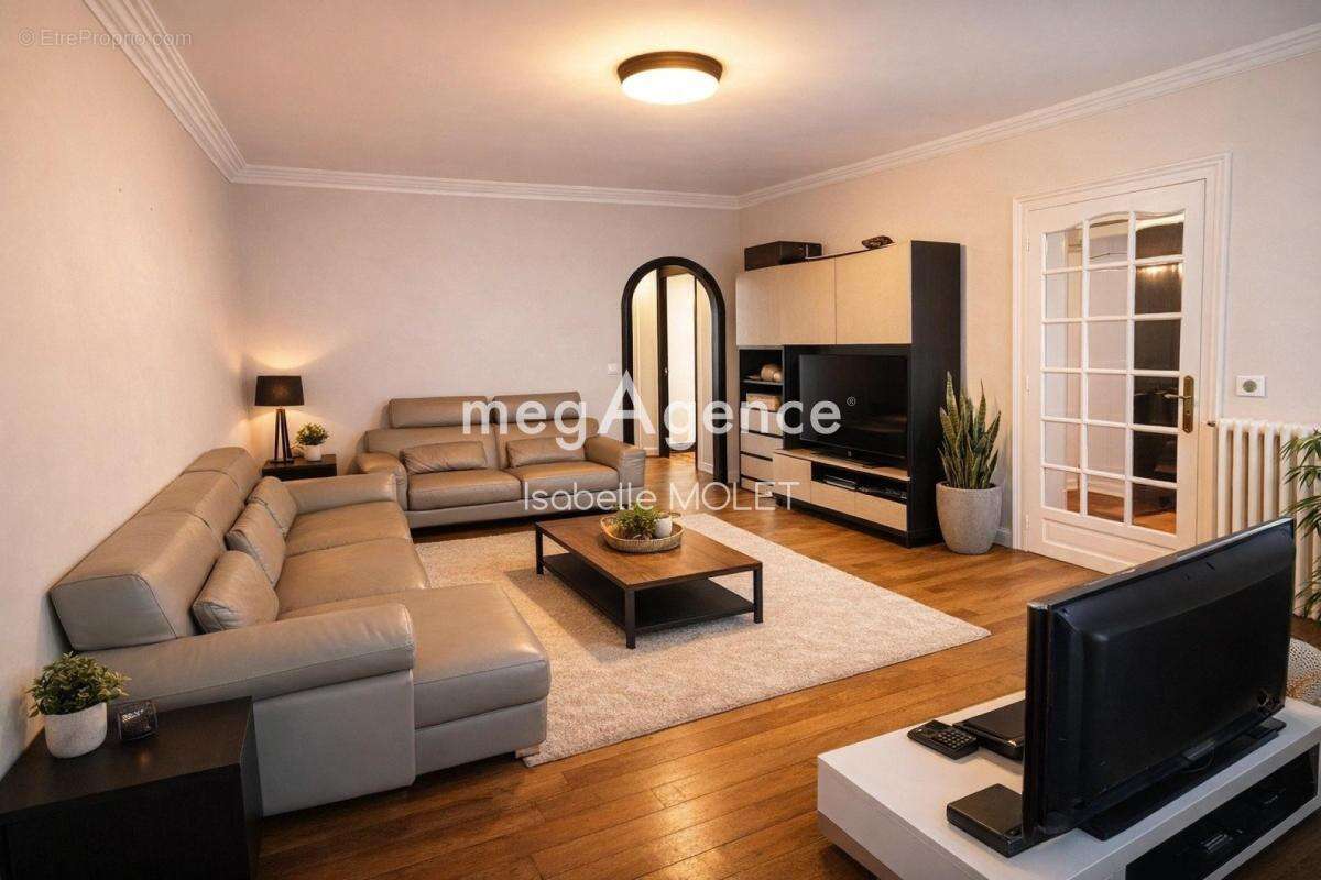 Maison de caractère de 10 pièces avec piscine - photo 9