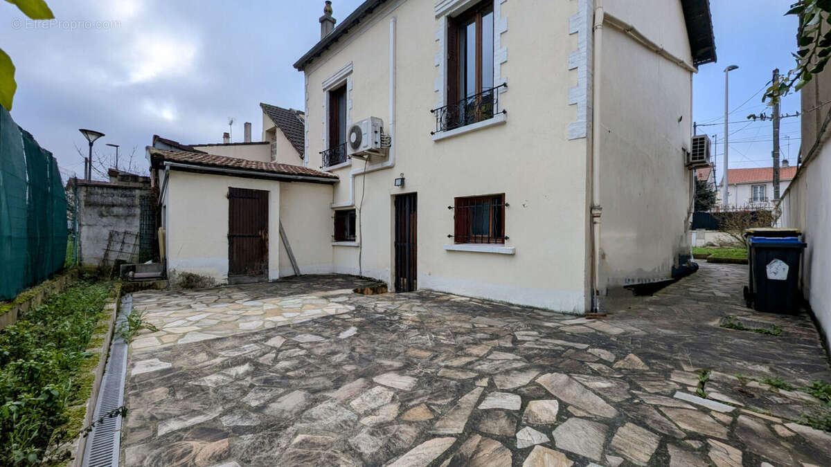 Maison à SAINT-DENIS