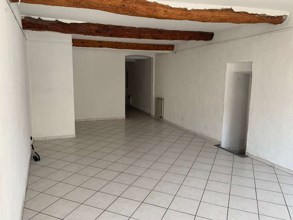 Les Milles - Appartement en RDC de type 2 - 55m² - photo 6