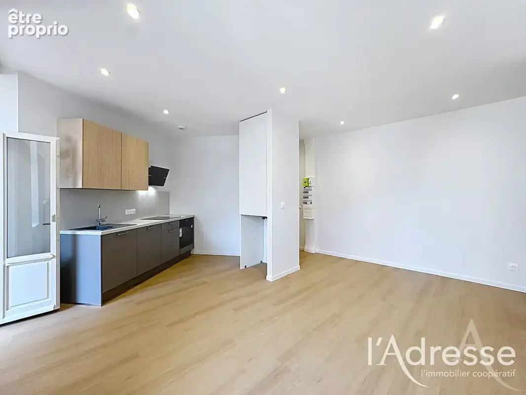 2 pièces 41,70 m² avec terrasse - residence 1903 - st therese - photo 2