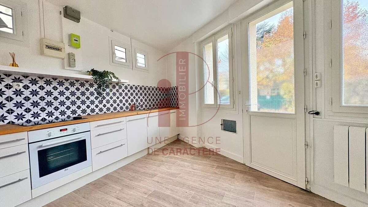 Appartement à FONTAINEBLEAU