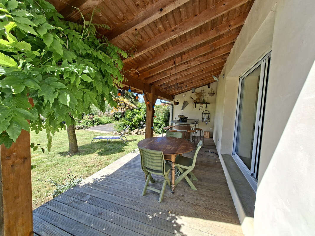 Maison à MIRANDE