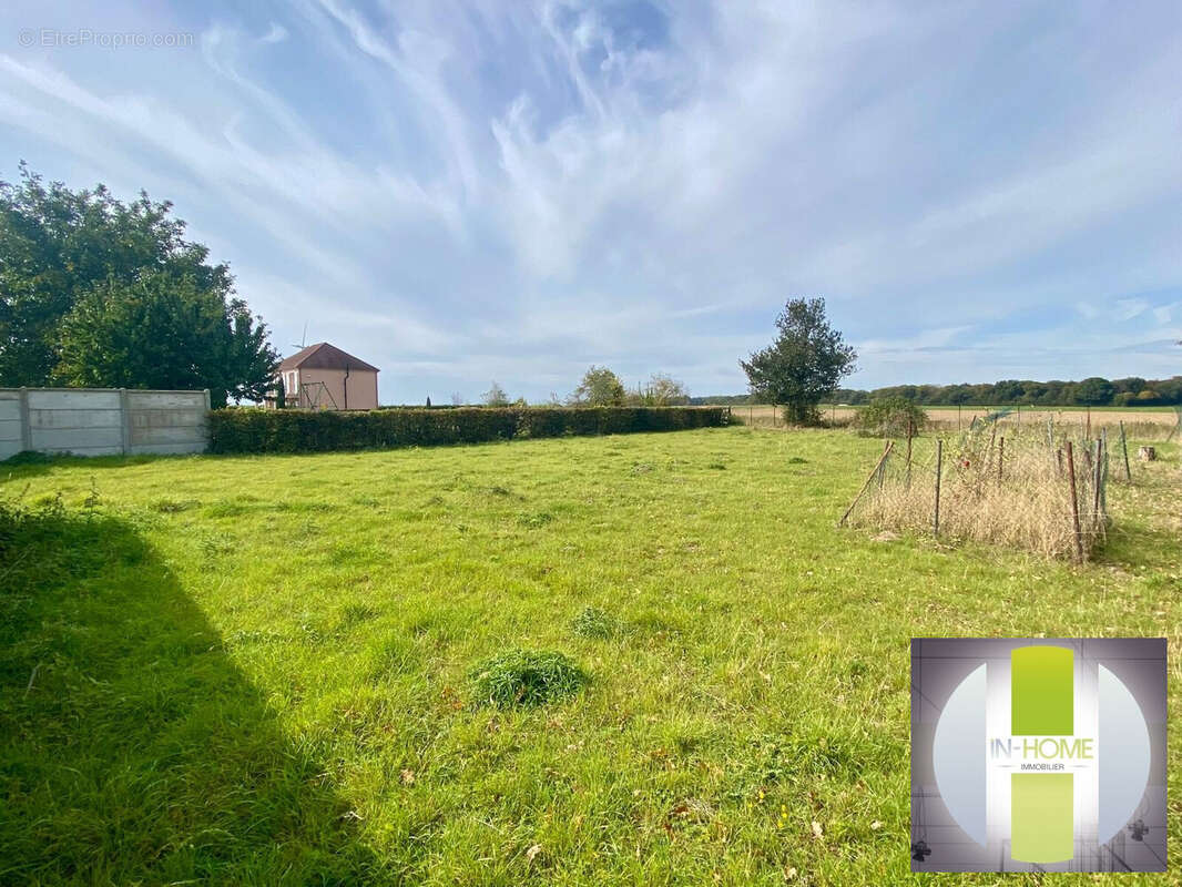 Terrain à MONTDIDIER