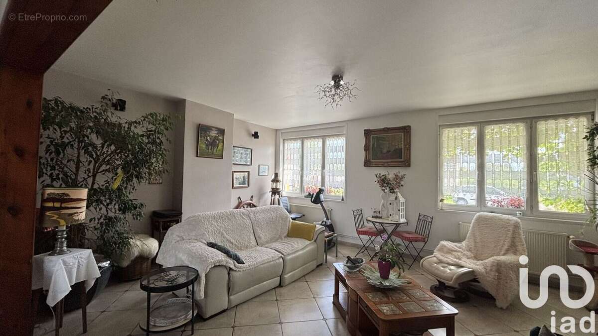 Photo 3 - Maison à SAINT-PIERRE-BROUCK