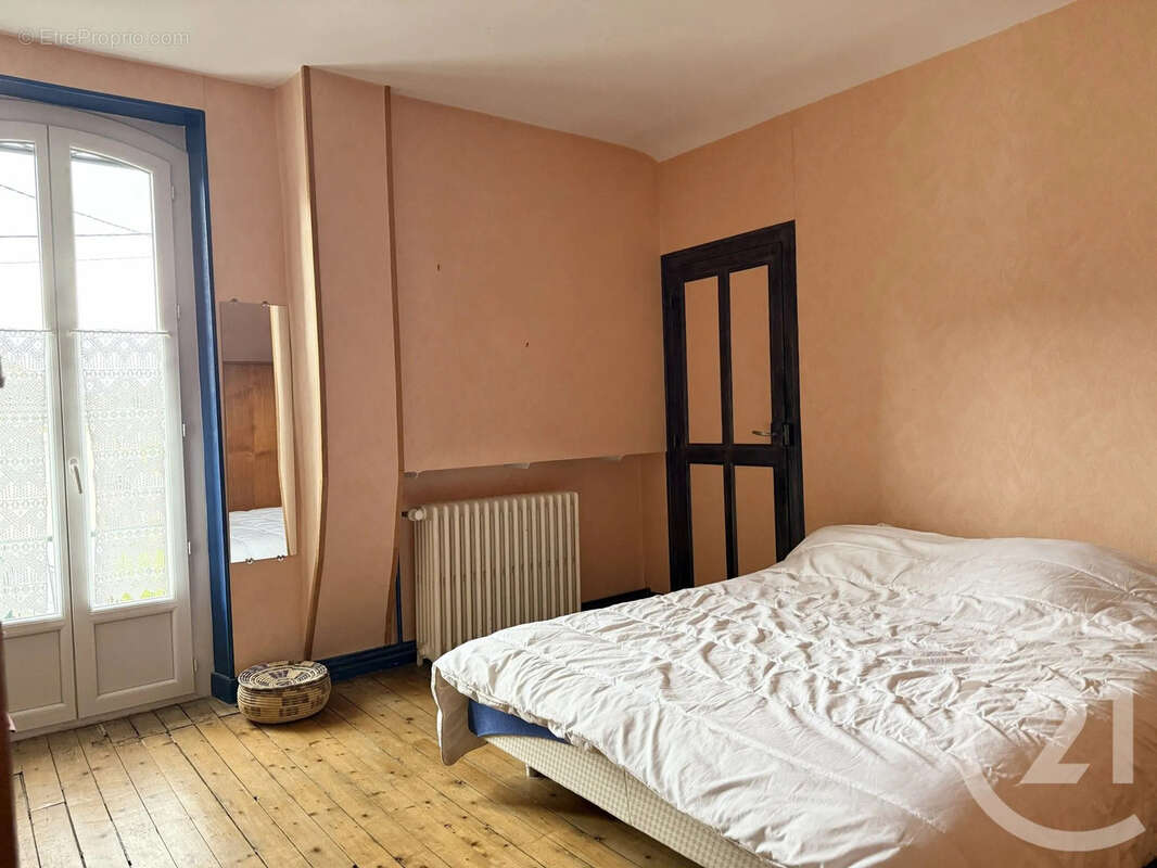 Maison à COSNE-COURS-SUR-LOIRE