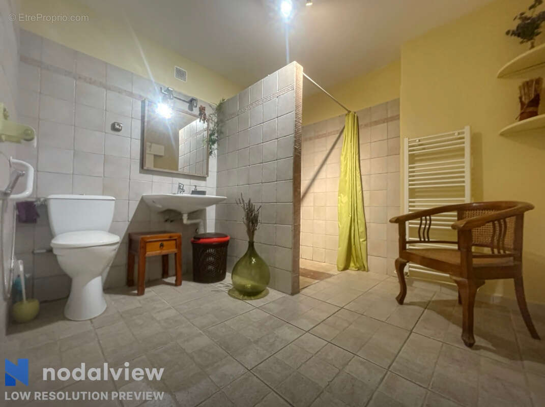 Appartement à MARSEILLE-3E