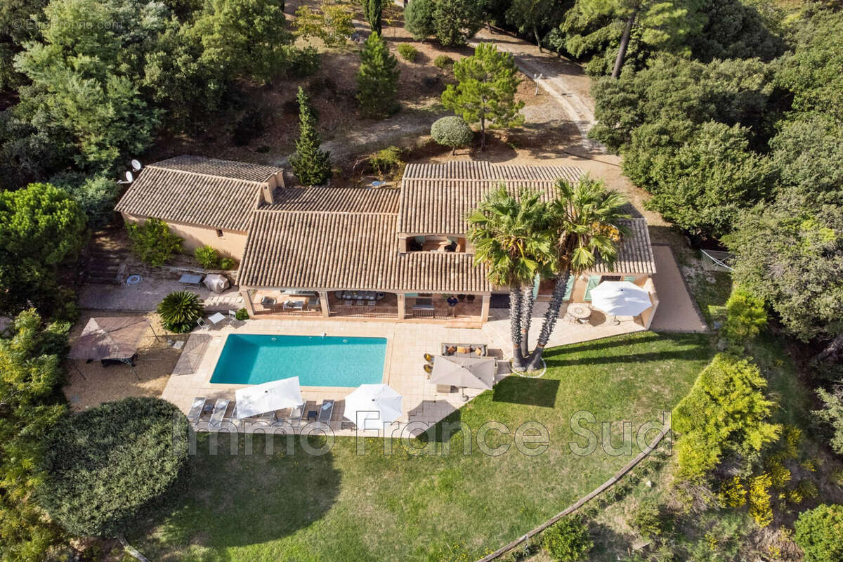 Maison à LA GARDE-FREINET