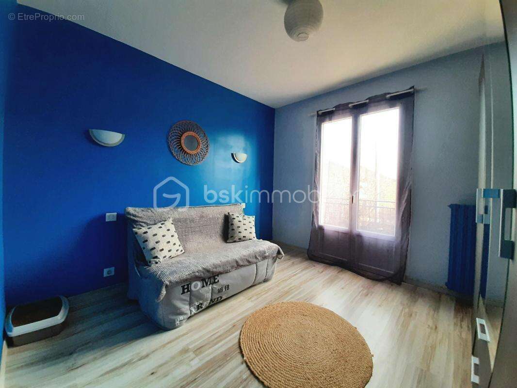 Maison à CHAILLAC-SUR-VIENNE