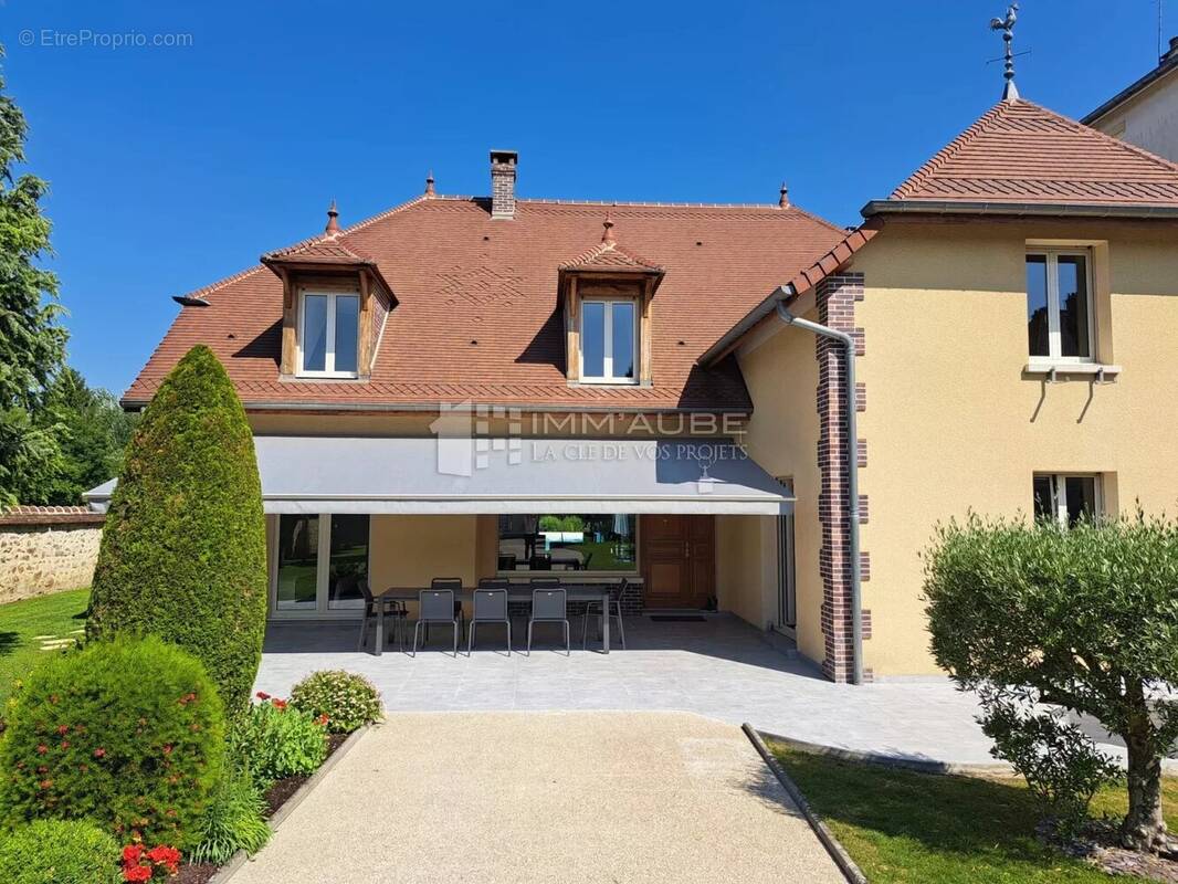 Maison à NOGENT-SUR-SEINE